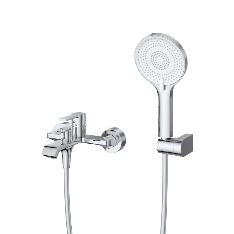 Смеситель для ванны и душа в комплекте с ручным душем, шлангом и держателем BelBagno AURORA-VASM-CRM